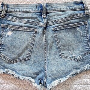 Willow Root Distressed Jean Shorts women’s M NWOT. Similar to American Eagle